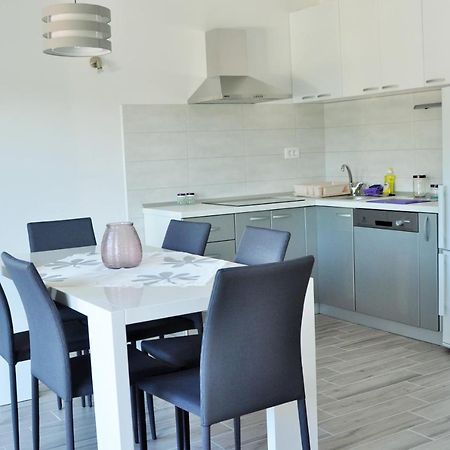Apartments Zora Rogoznica  Kültér fotó