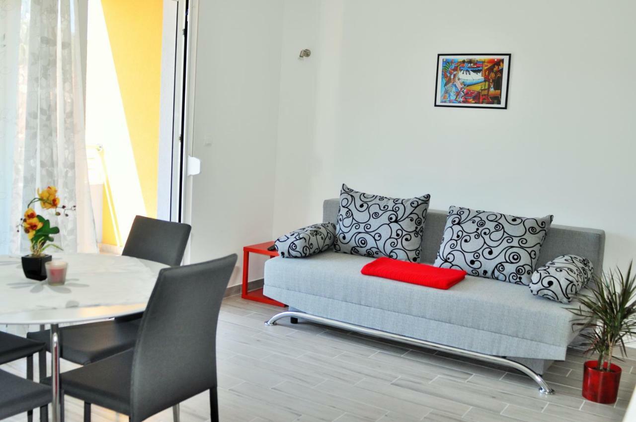 Apartments Zora Rogoznica  Kültér fotó
