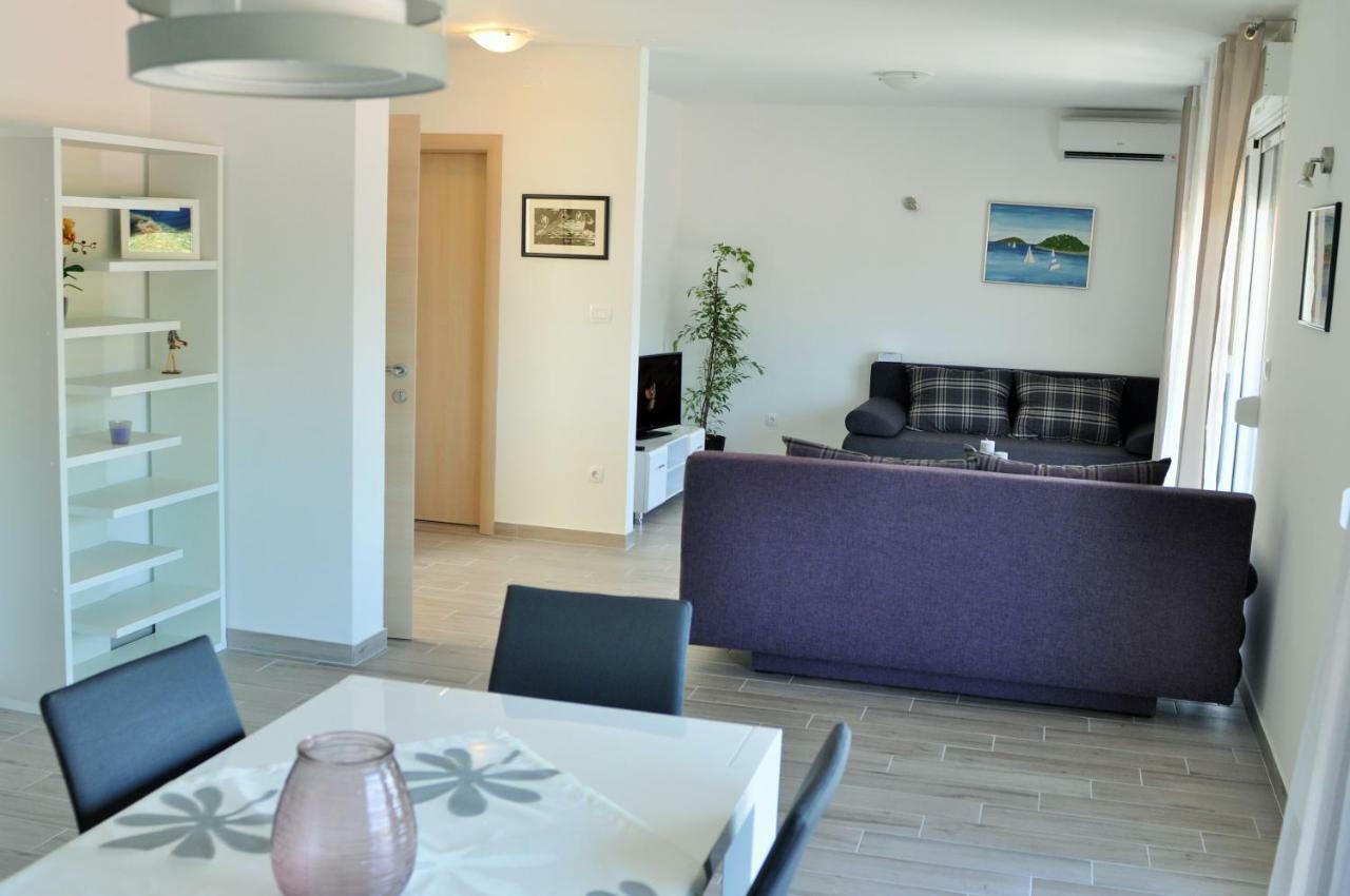 Apartments Zora Rogoznica  Kültér fotó