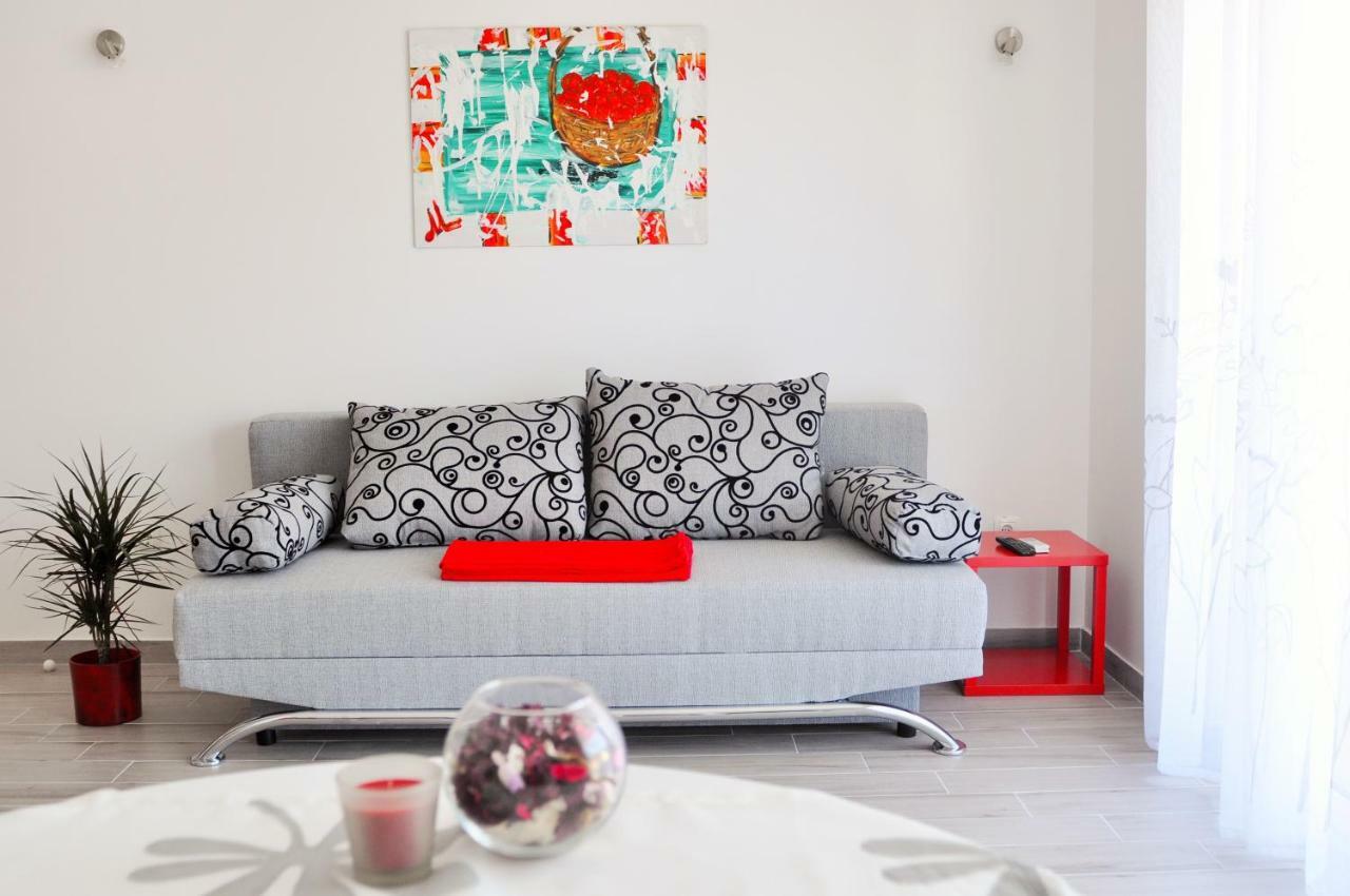 Apartments Zora Rogoznica  Kültér fotó