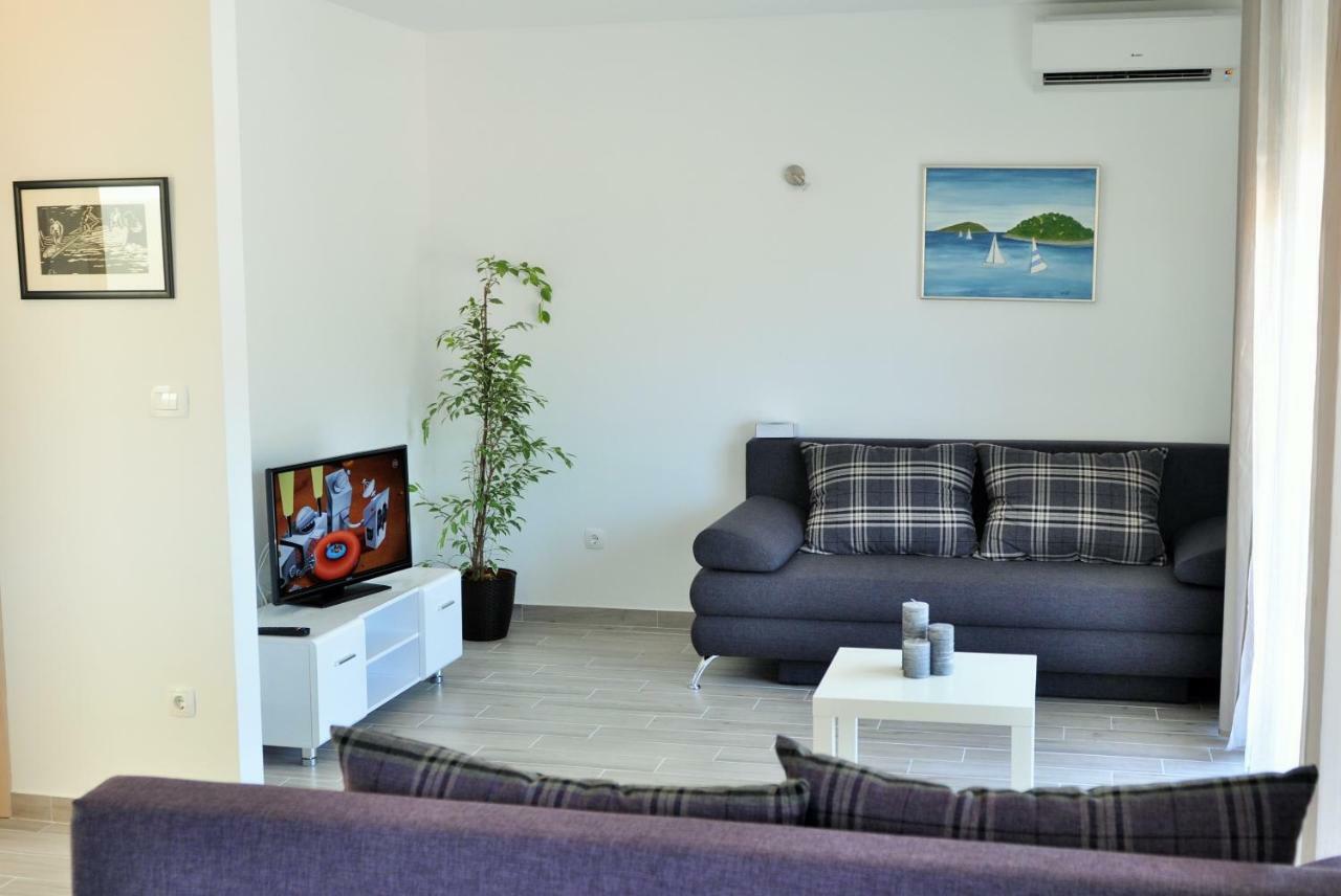 Apartments Zora Rogoznica  Kültér fotó