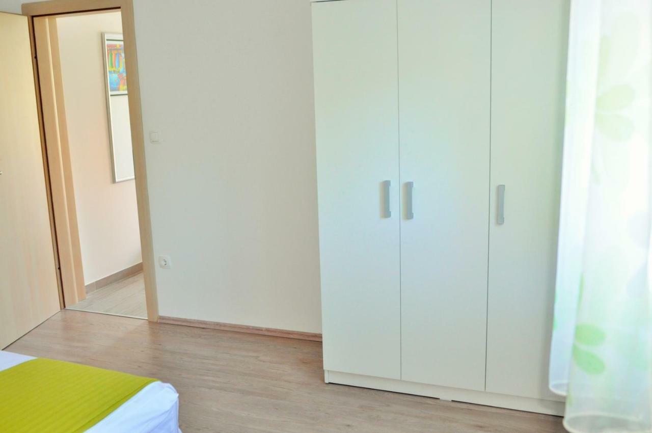 Apartments Zora Rogoznica  Kültér fotó